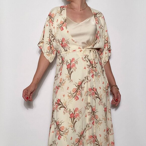 Authentic REFORMATION Floral Kimono Midi WRAP Dress! Medium to Large - Picture 5 of 9